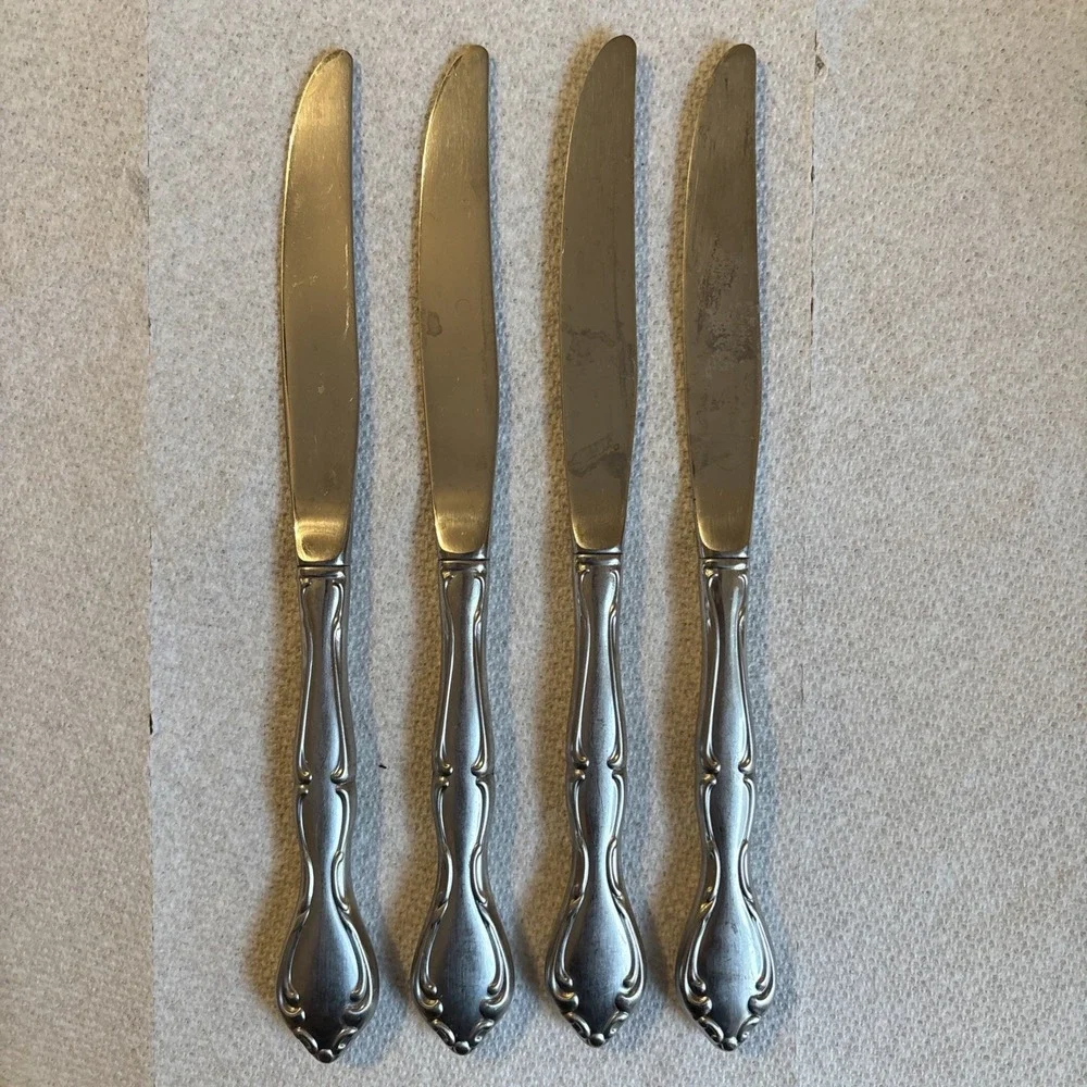 Oneida Community CANTATA Stainless Lot of 4 Knives Flatware 9 inch